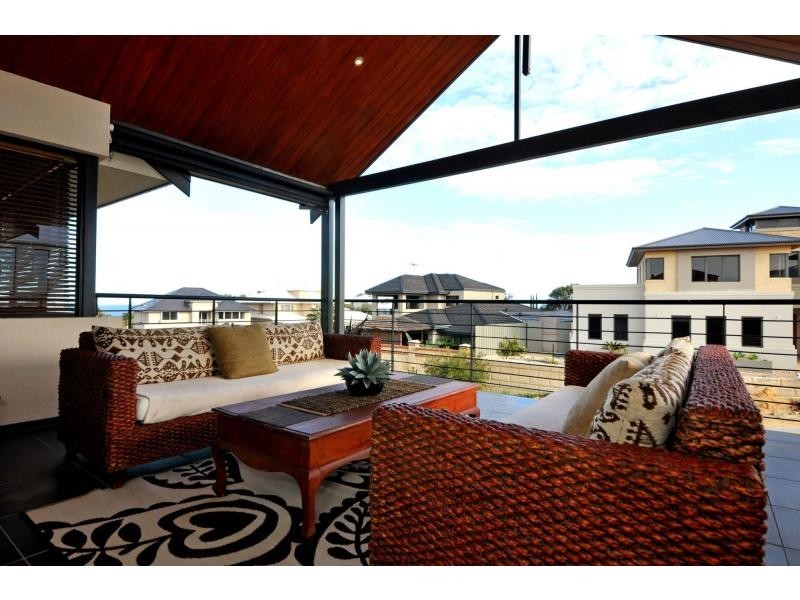 6 Catalina Place, Quinns Rocks WA 6030