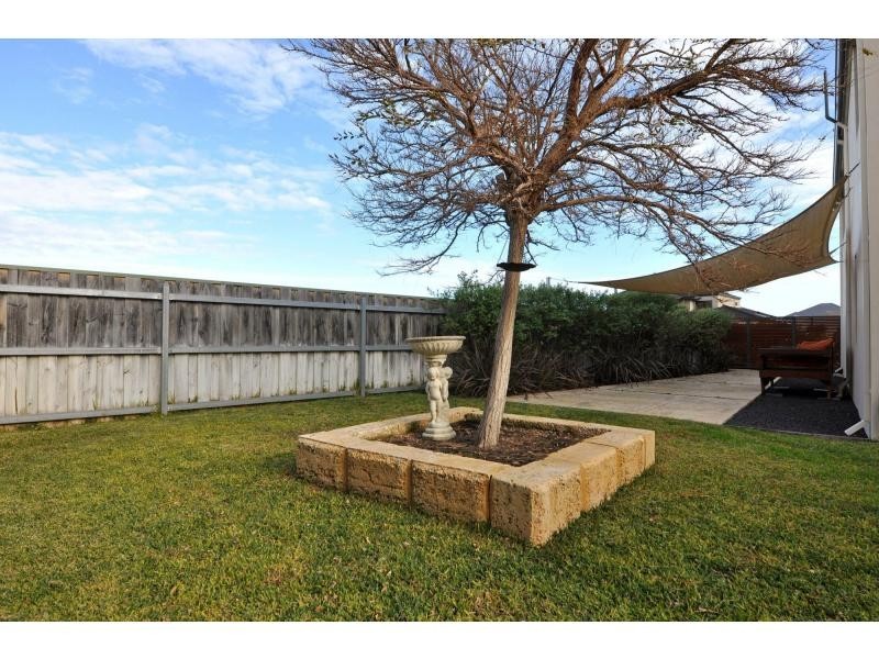 6 Catalina Place, Quinns Rocks WA 6030