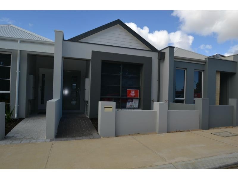 59 Doncaster Grange, Butler WA 6036