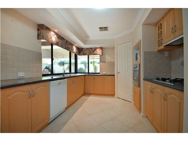 29 Miramare Boulevard, Currambine WA 6028