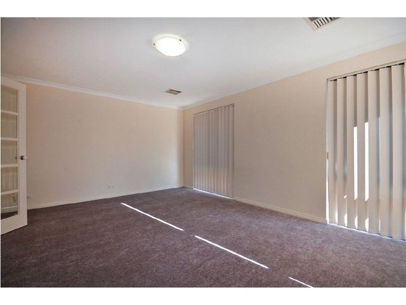 29 Miramare Boulevard, Currambine WA 6028