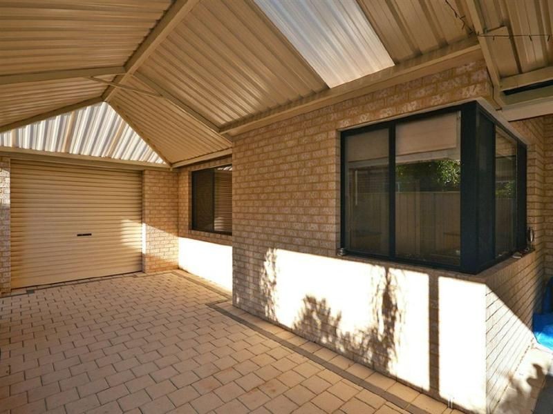 29 Miramare Boulevard, Currambine WA 6028