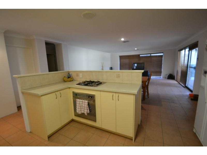 41 Bingarra Crescent, Tapping WA 6065