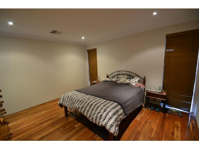 41 Bingarra Crescent, Tapping WA 6065