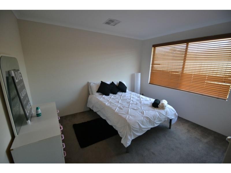 41 Bingarra Crescent, Tapping WA 6065