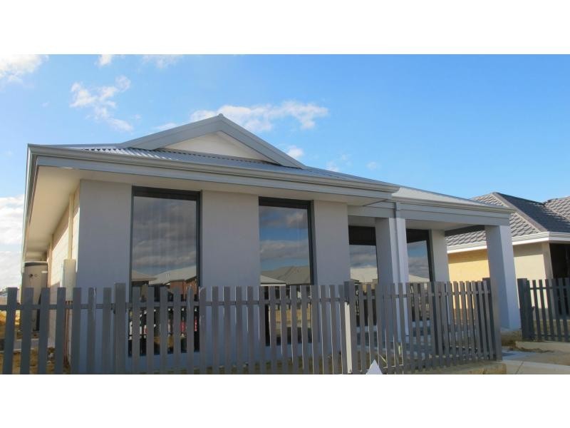 32 Villena Parade, Alkimos WA 6038