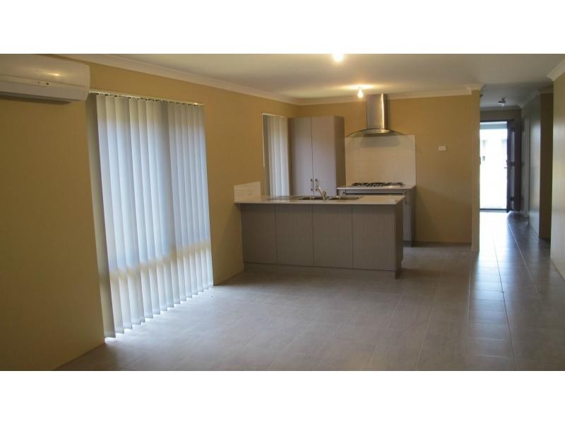 32 Villena Parade, Alkimos WA 6038