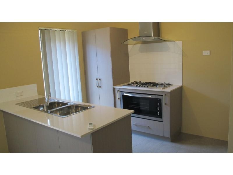 32 Villena Parade, Alkimos WA 6038