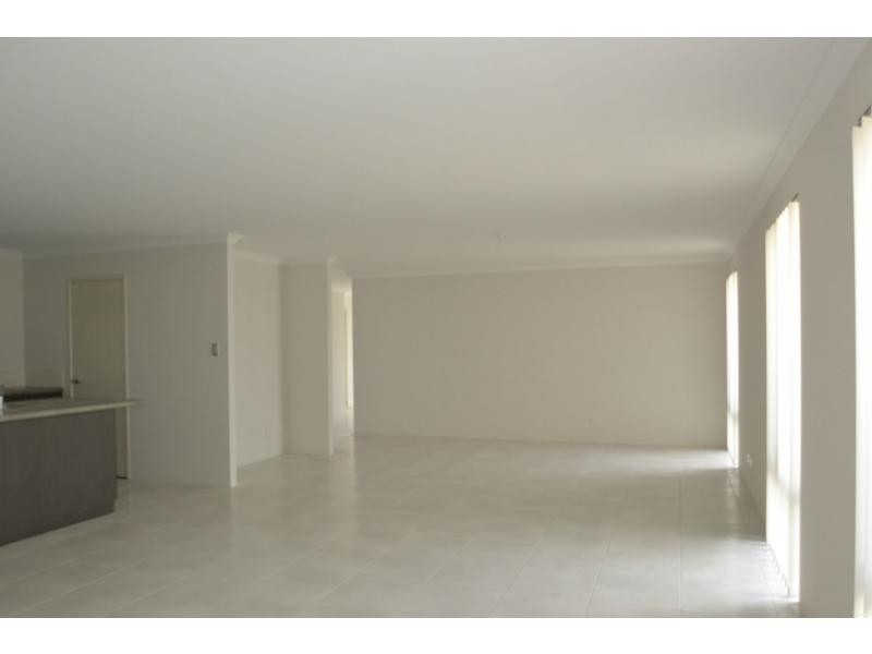 21 Biara, Yanchep WA 6035