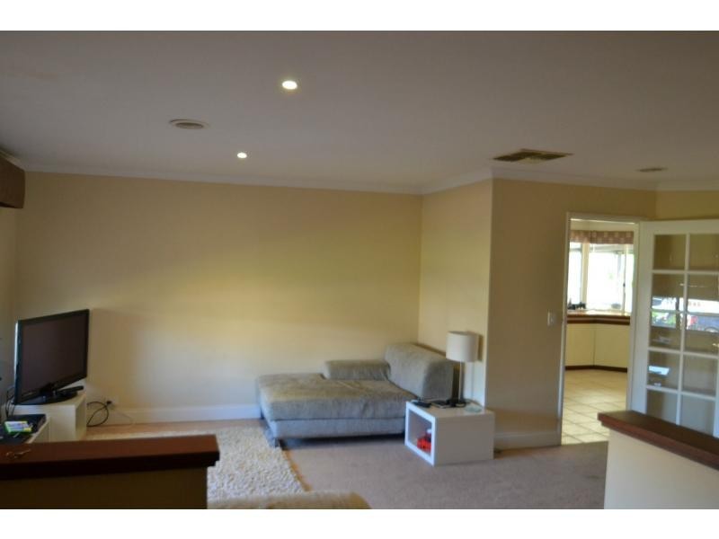 93 Santiago Parkway, Ocean Reef WA 6027