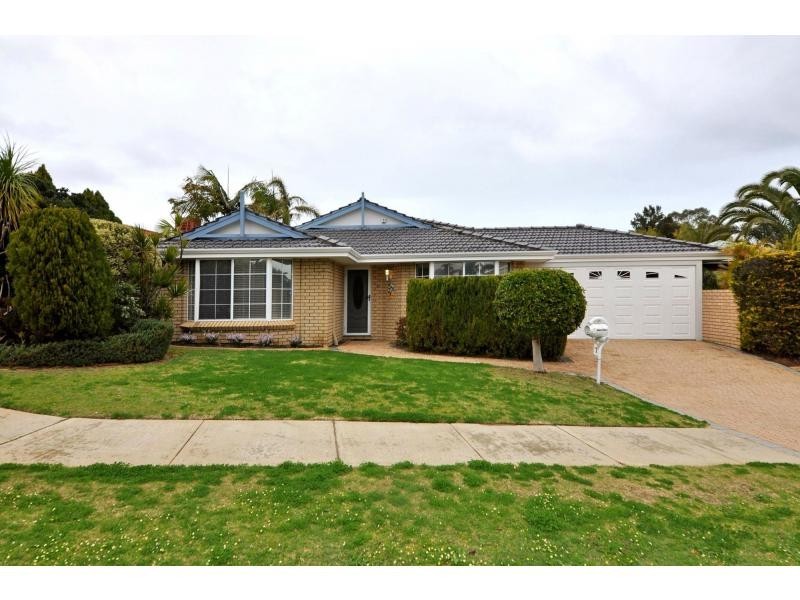 7 Plumdale Way, Woodvale WA 6026