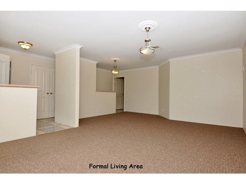 7 Plumdale Way, Woodvale WA 6026