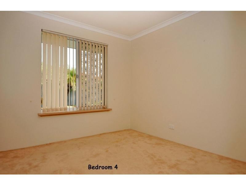 7 Plumdale Way, Woodvale WA 6026