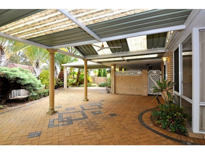 7 Plumdale Way, Woodvale WA 6026