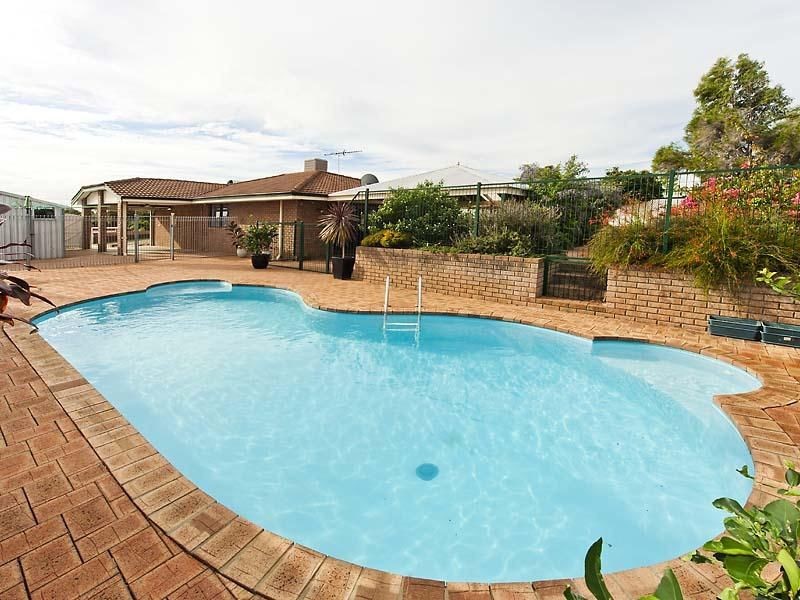 6 Wentworth Way, Padbury WA 6025