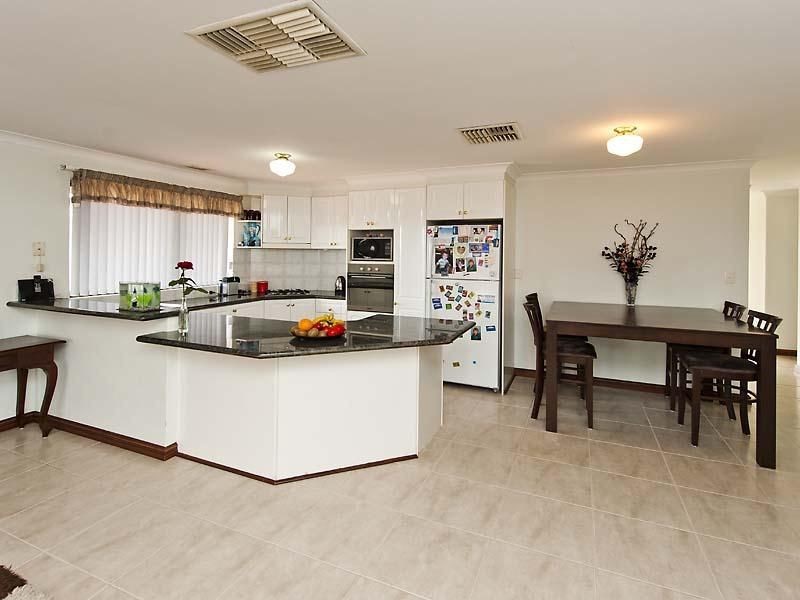 6 Wentworth Way, Padbury WA 6025