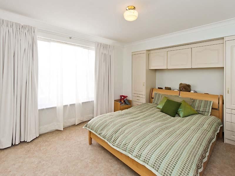 6 Wentworth Way, Padbury WA 6025