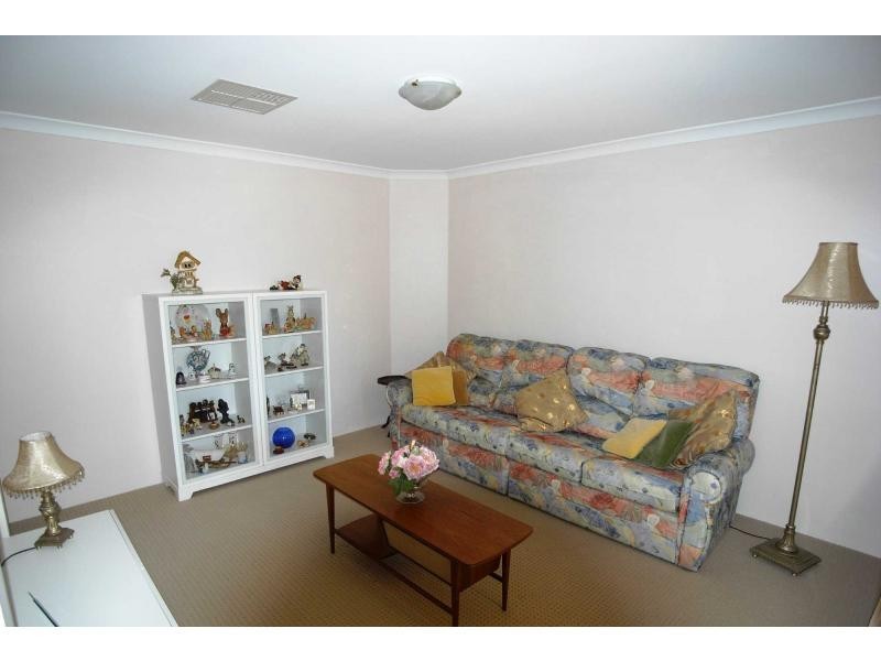 24 Elmhurst Drive, Clarkson WA 6030