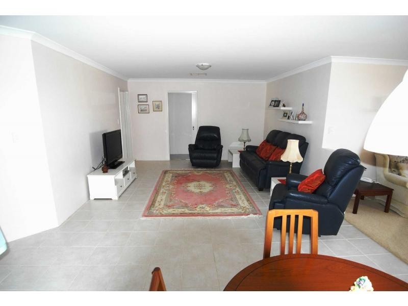 24 Elmhurst Drive, Clarkson WA 6030