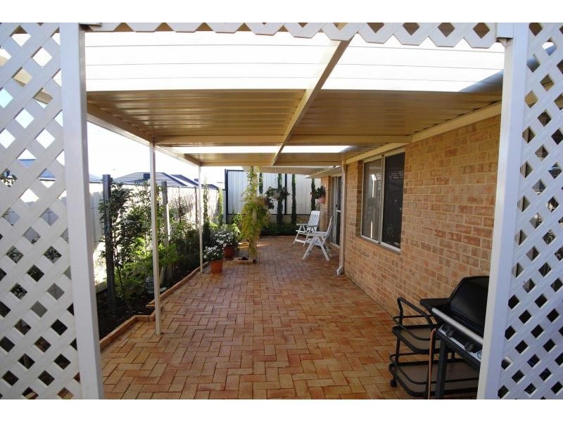 24 Elmhurst Drive, Clarkson WA 6030