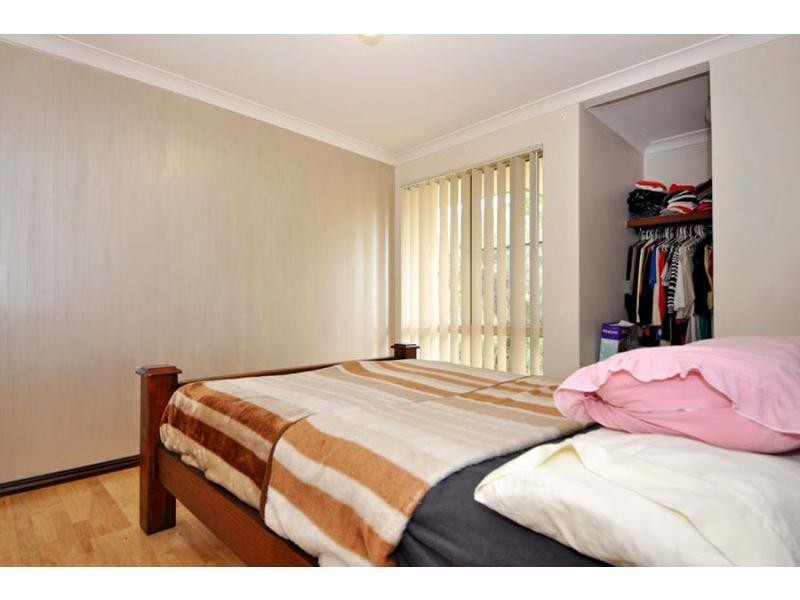 16 B Kearney Mews, Marangaroo WA 6064