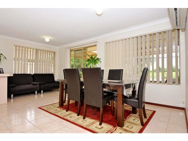 16 B Kearney Mews, Marangaroo WA 6064