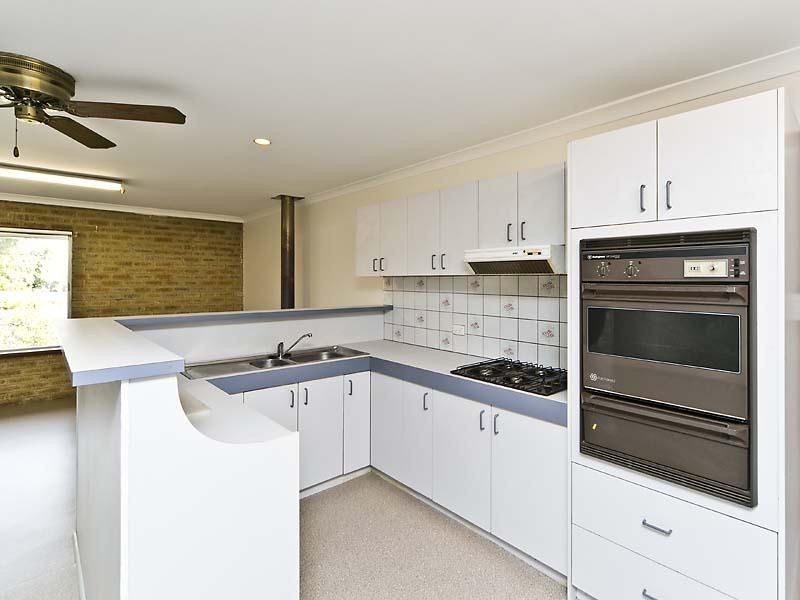 9 Cecil Place, Hamersley WA 6022