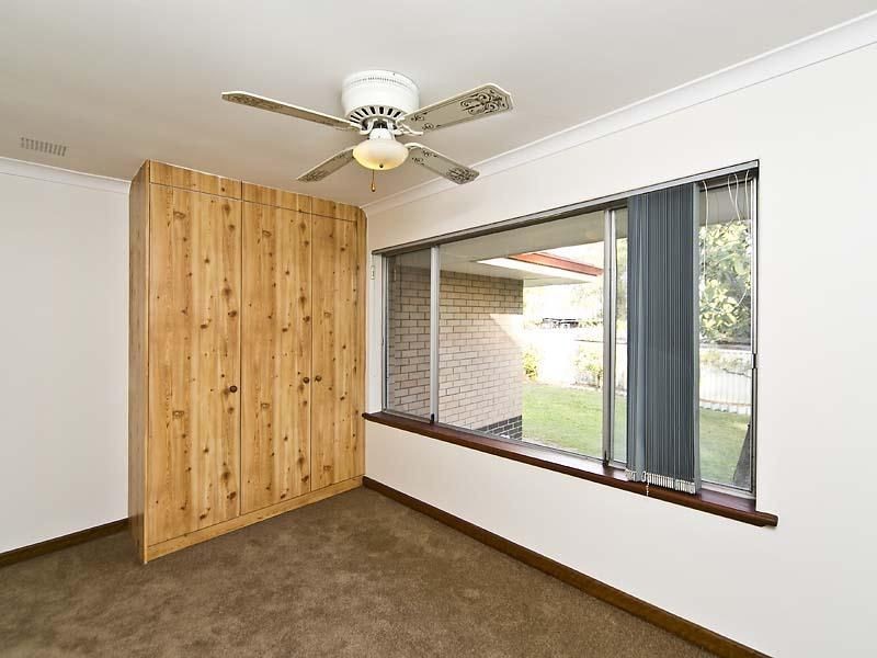 9 Cecil Place, Hamersley WA 6022