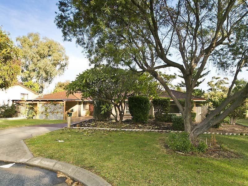 9 Cecil Place, Hamersley WA 6022