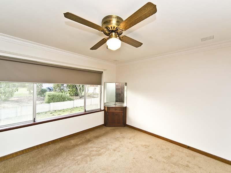 9 Cecil Place, Hamersley WA 6022