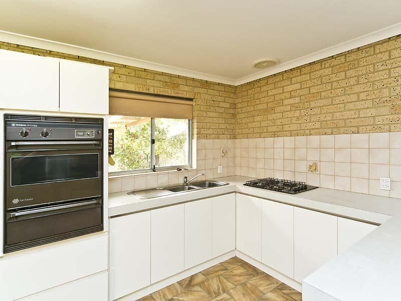 9 Cecil Place, Hamersley WA 6022