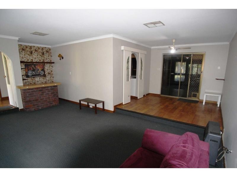 4 Beenong Street, Wanneroo WA 6065