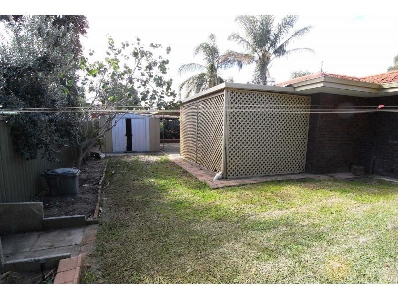 4 Beenong Street, Wanneroo WA 6065