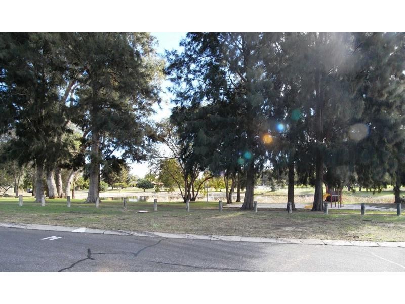 4 Beenong Street, Wanneroo WA 6065