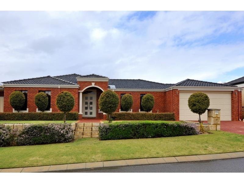 10 Renoir Lane, Currambine WA 6028