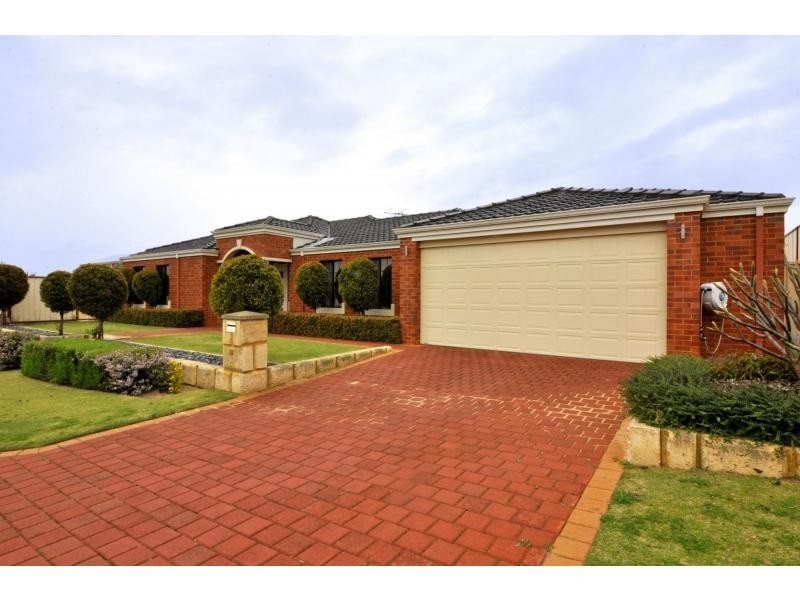 10 Renoir Lane, Currambine WA 6028