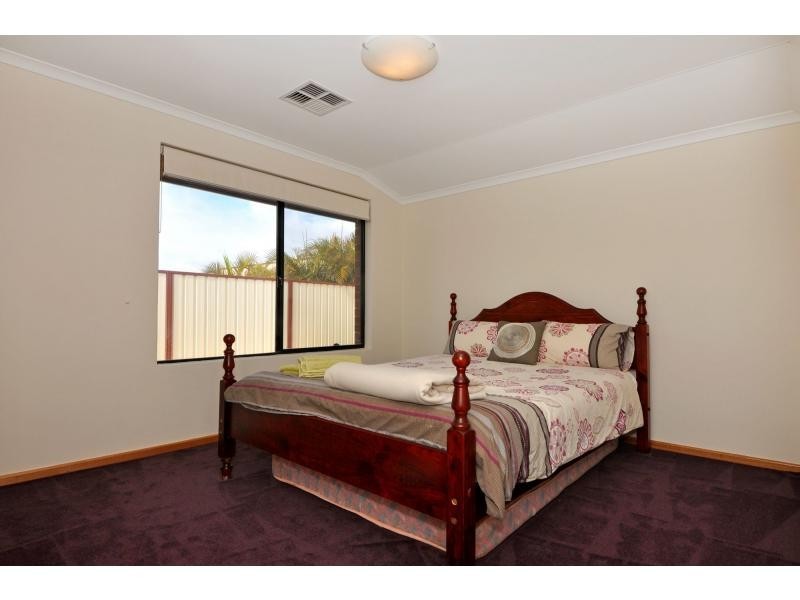 10 Renoir Lane, Currambine WA 6028