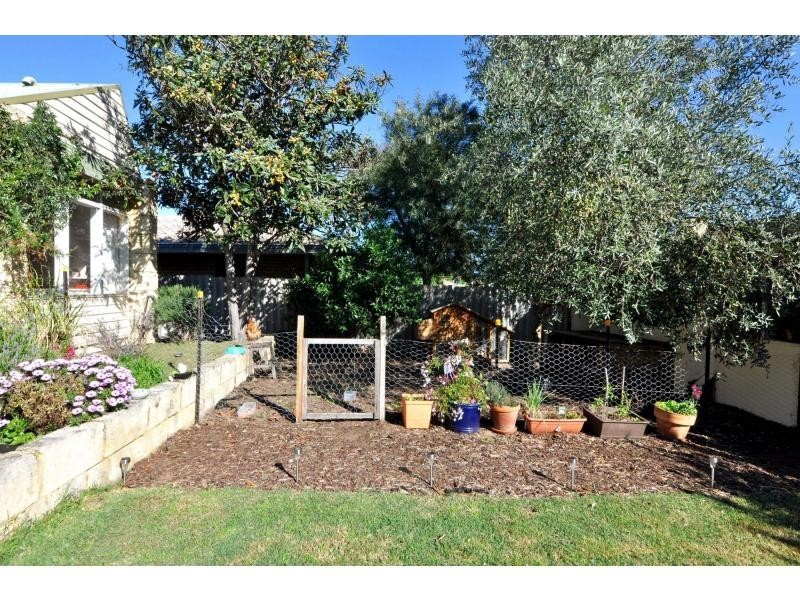 35 Elderslie Way, Duncraig WA 6023