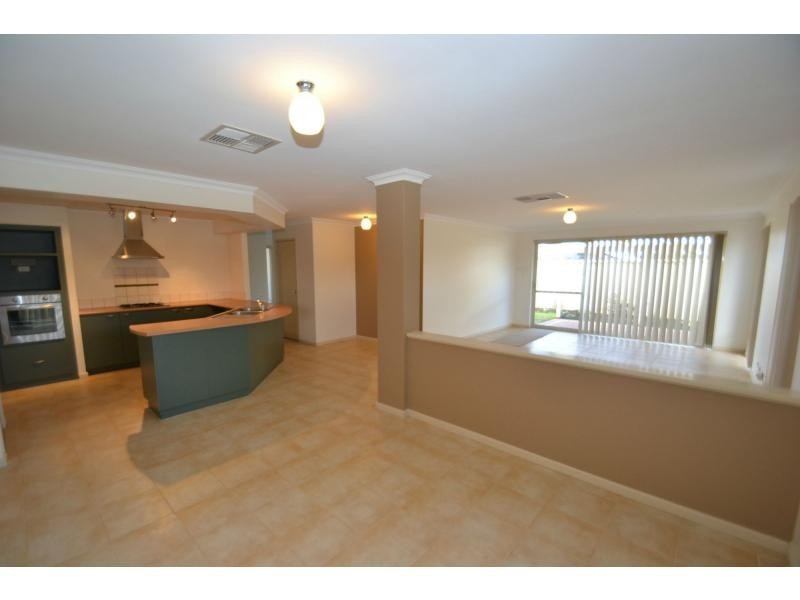 16 Wiltshire Entrance, Butler WA 6036