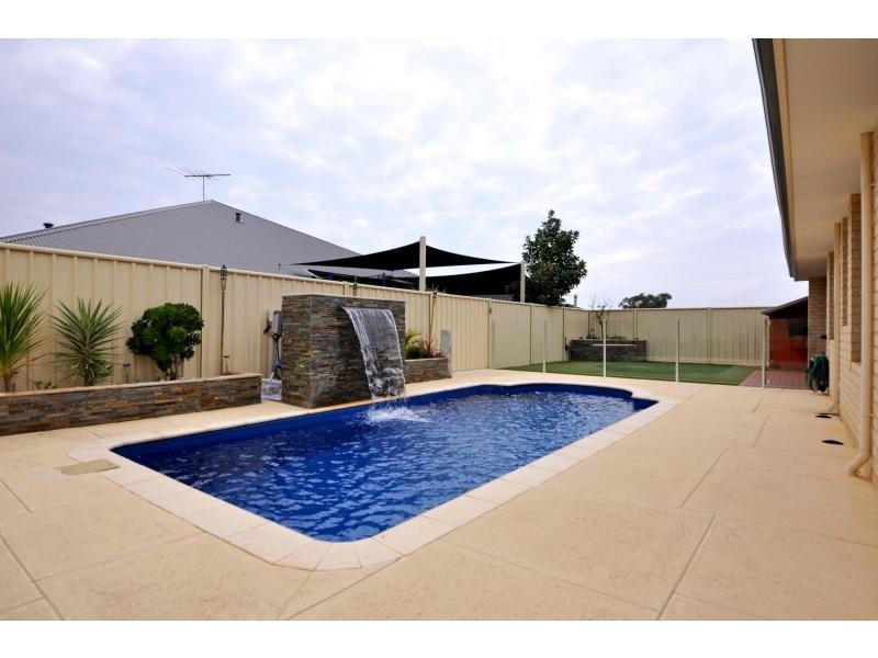 57 Archimedes Crescent, Tapping WA 6065