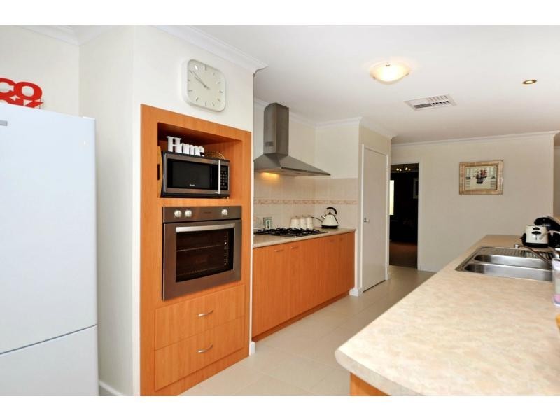 57 Archimedes Crescent, Tapping WA 6065