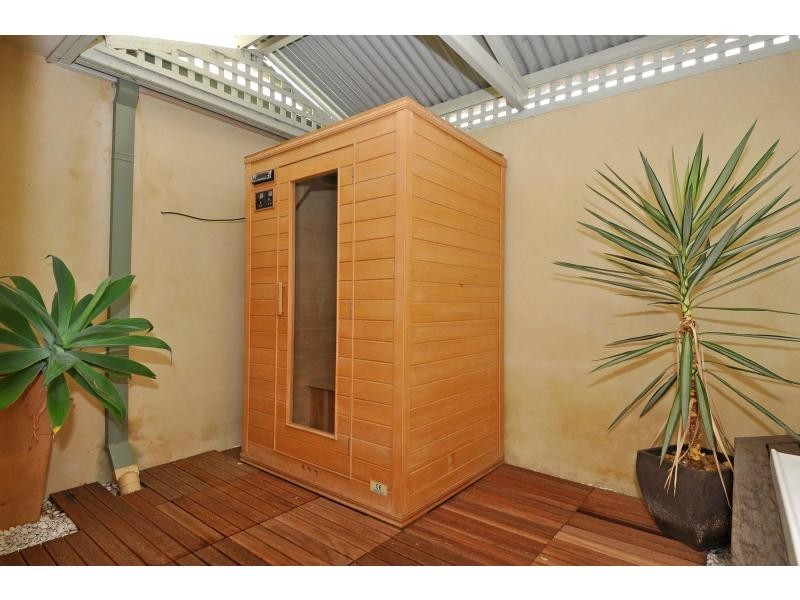 70 Royal Melbourne Avenue, Connolly WA 6027