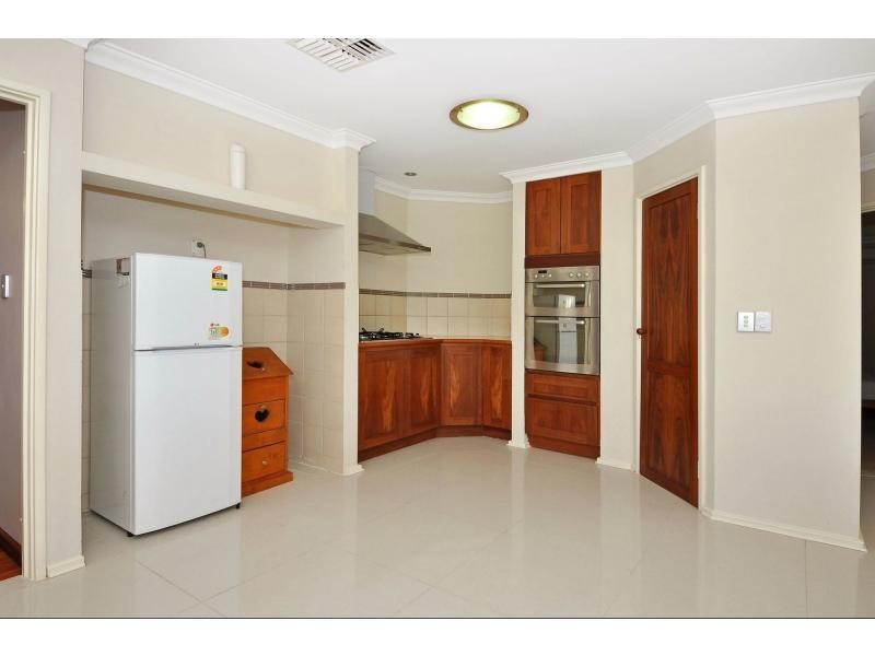 70 Royal Melbourne Avenue, Connolly WA 6027