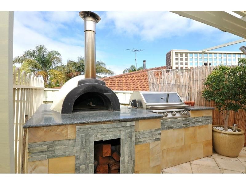 70 Royal Melbourne Avenue, Connolly WA 6027