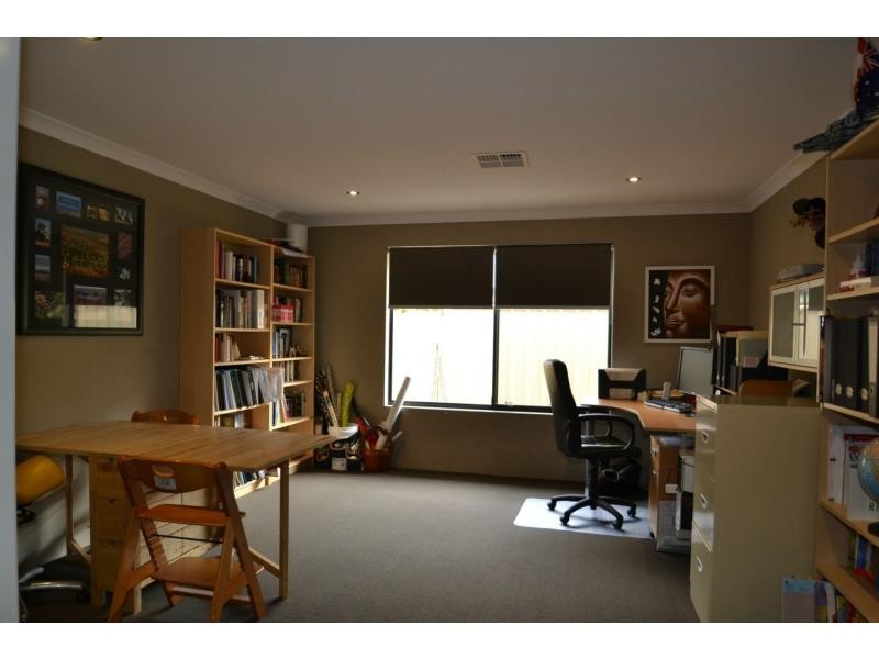 80 Da Vinci Drive, Tapping WA 6065