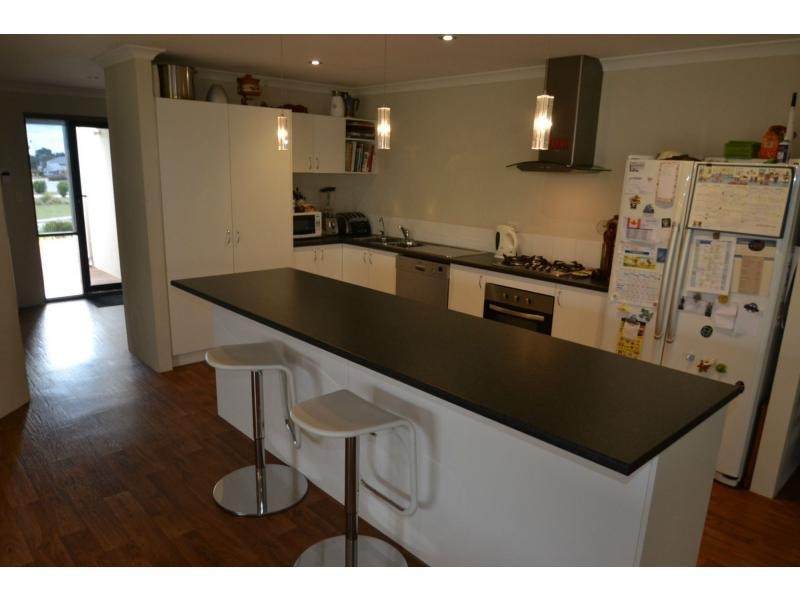 80 Da Vinci Drive, Tapping WA 6065