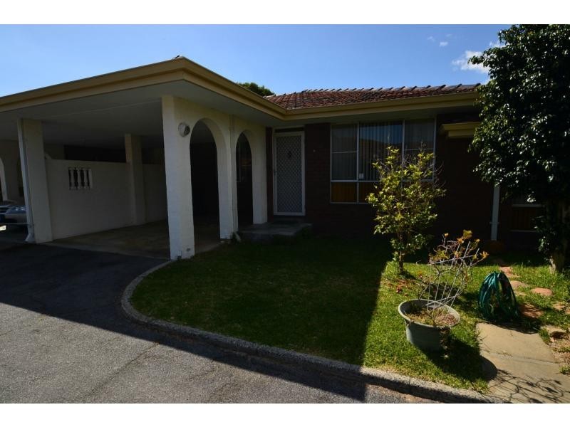 4/108 Flinders Street, Yokine WA 6060