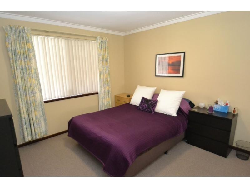 4/108 Flinders Street, Yokine WA 6060