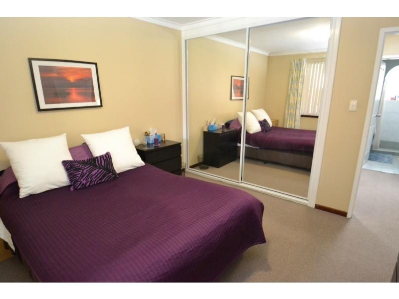 4/108 Flinders Street, Yokine WA 6060