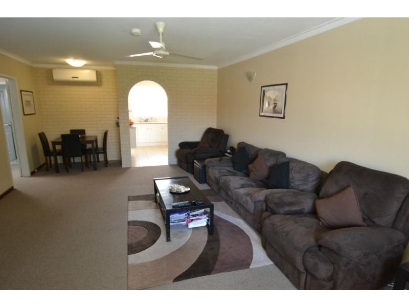 4/108 Flinders Street, Yokine WA 6060